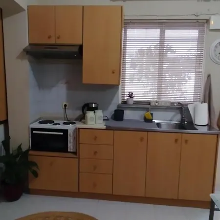 φιλόξενο στούντιο αναστασίας